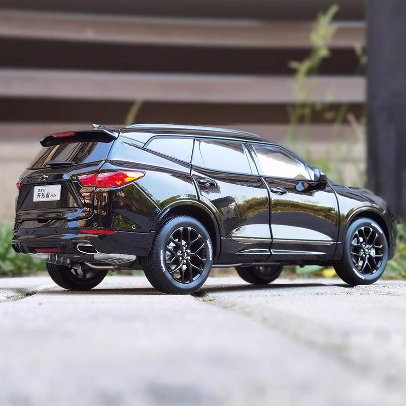 AABHB1 1:18 SAIC GM Chevrolet Blazer Trailblazer RS Внедорожник Сплав Симуляция Модель Автомобиля Настольные Украшения Коллекция Подарков Микромодель