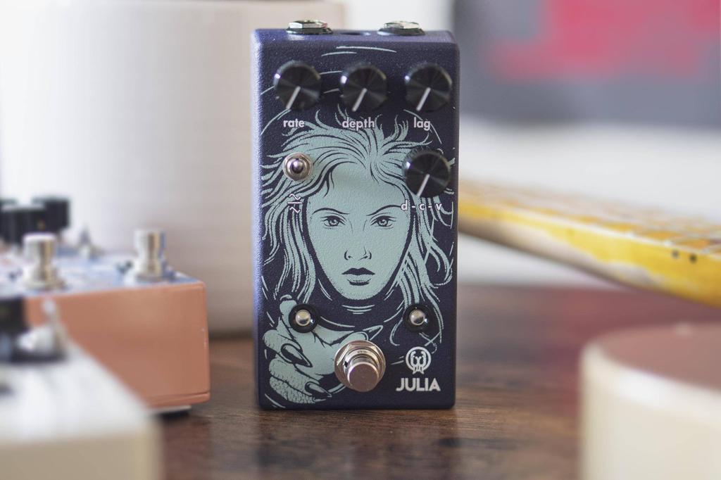 WALRUS AUDIO WAL-JULIAV2 Хорус Вибрато Аналоговый V2