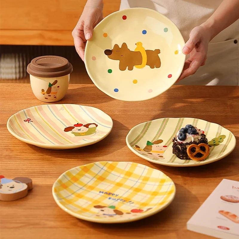 Восхитительные блюда Керамические тарелки Легкая роскошь Ресторан Послеполуденный чай Милые десерты Фруктовая тарелка Изысканная бытовая посуда