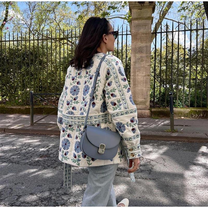 Эстетичная мода на шнуровке, хлопковая уличная куртка, зимняя, новая, с цветочным принтом, кардиган, стеганое пальто, элегантная женская верхняя одежда в стиле Харадзюку Хепберн