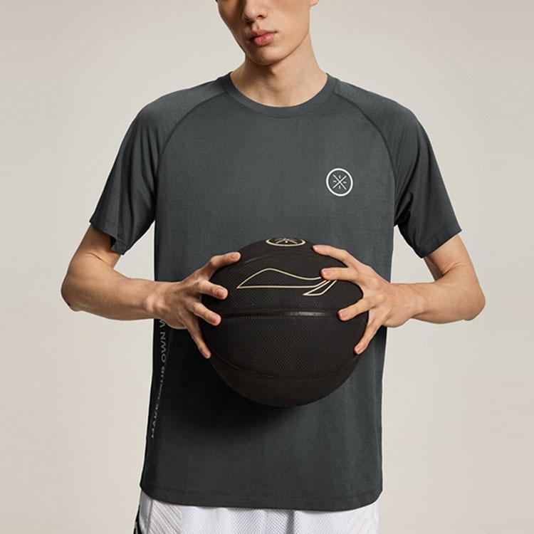 Li-Ning Футболка Wade Series Letter с круглым вырезом, удобная, универсальная, дышащая, с коротким рукавом, мужская, цвет серый ATSU071-1