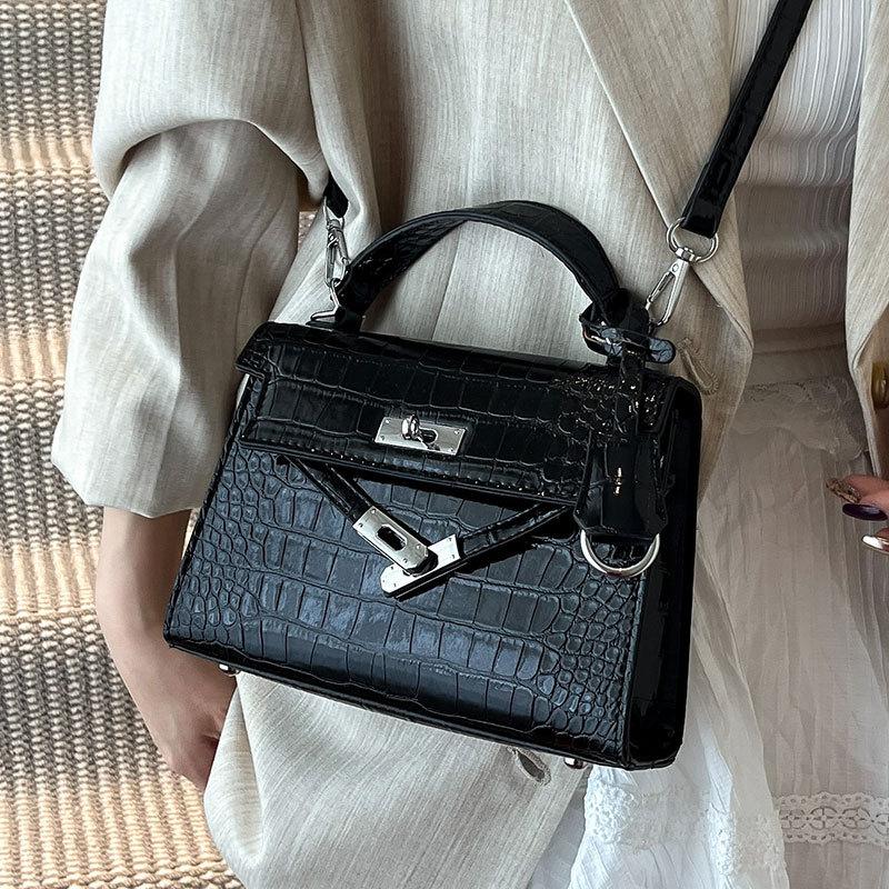 Popular Popular High-end Sense Niche Retro Crocodile Pattern Portable Kelly Bag Versatile Temperament Light Luxury Messenger Bag Woman