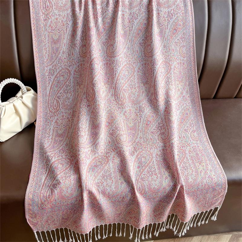 Luxury Embroidery Cashmere Winter Scarves Women Pareo Cape Warm Muslim Modal Hijabs Shawl Chunky Headscarf Ladies Elegant Poncho