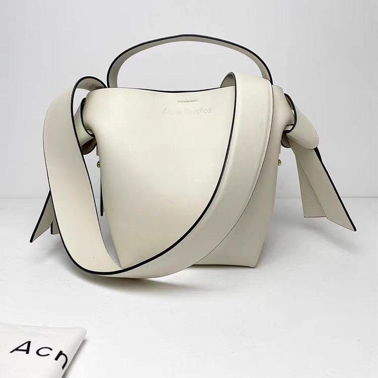 2025 Sweden Niche Women's Casual Handbag: Tote, Shoulder, Crossbody & Travel Bag