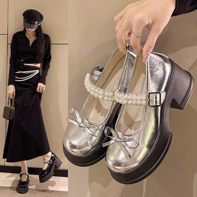 Женские туфли Элегантный каблук Серебряный круглый носок Туфли Мэри Джейн на толстой подошве Весна Осень Новые милые банты Небольшие жемчужины пояс Лоферы
