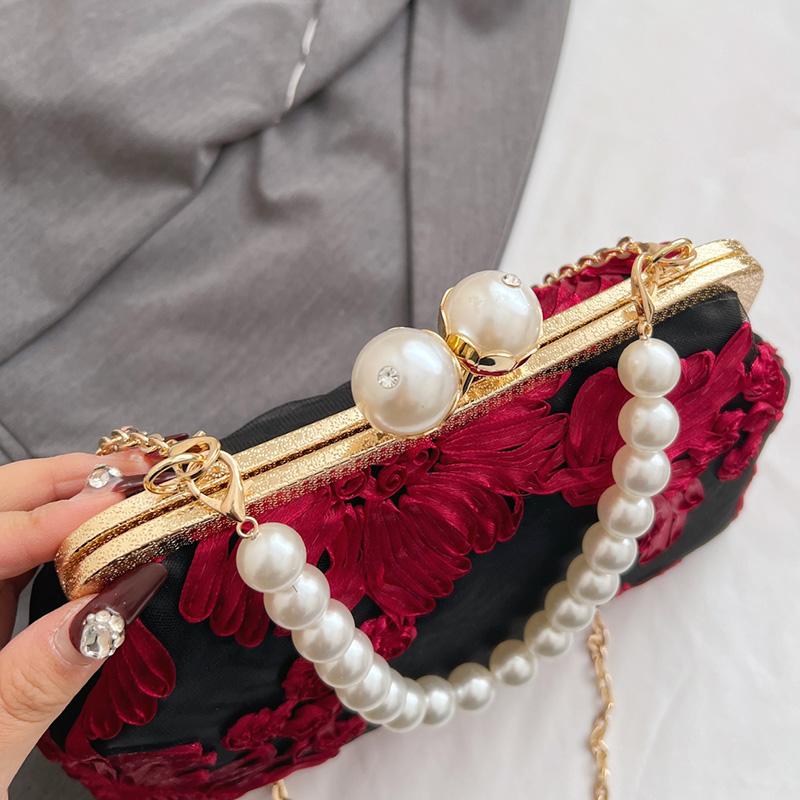 Classic Women Mesh Flower Wedding Lock Shell Clip Shoulder Bags White Crossbody Bags Prom Pearl Clutch Chain Handbags And Purses