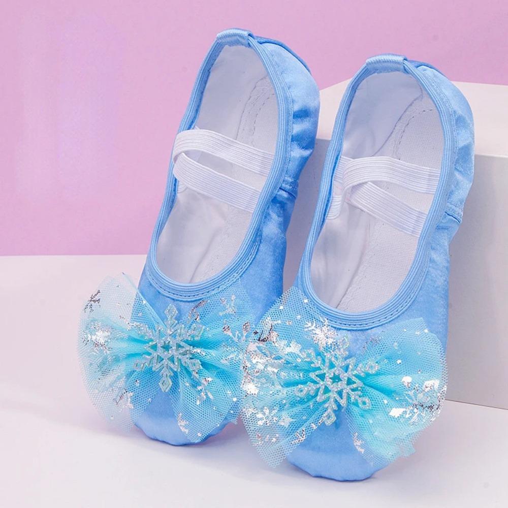 1 Pair of Bow Knot Girls' Dancing Shoes Satin Cat Claw Shoes Beautiful Princess Shoes  Perform