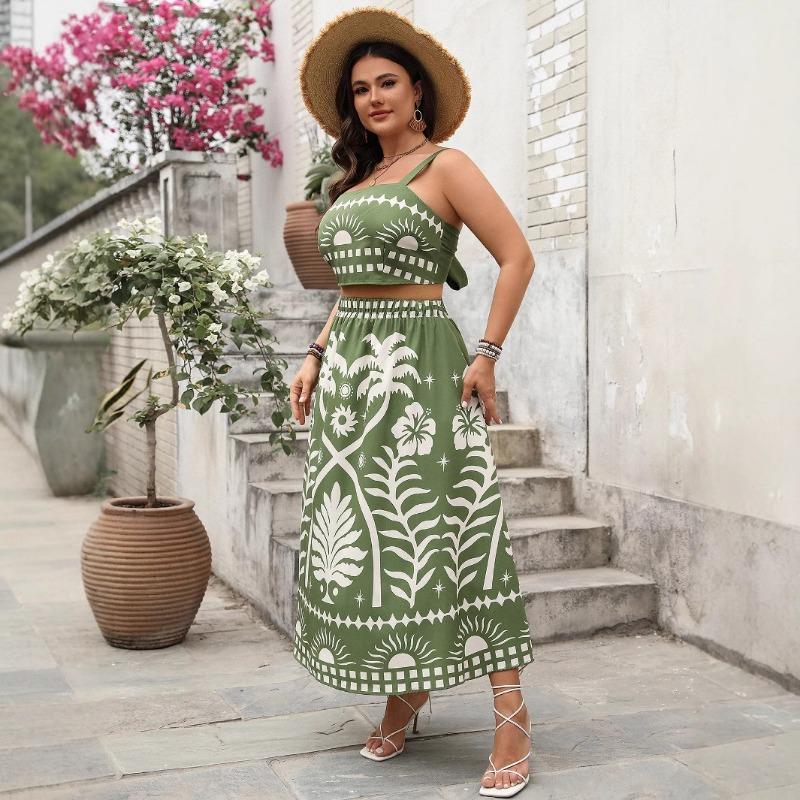 Комплект из летней женской юбки с принтом «халтер» для отдыха и отдыха на весну и лето