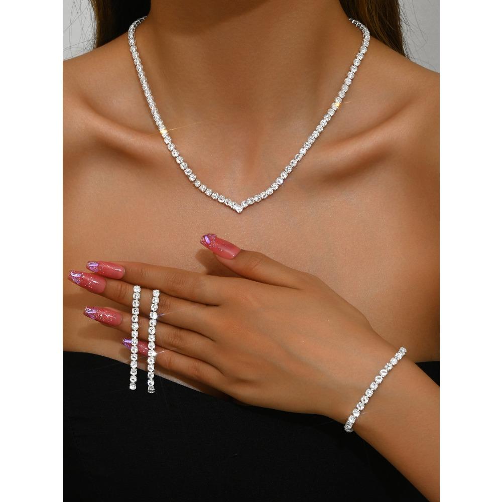 Нишевая индивидуальность Высококлассный стиль Универсальное колье-когтистая цепочка Серьги-пусеты Браслет Набор из трех/четырех предметов