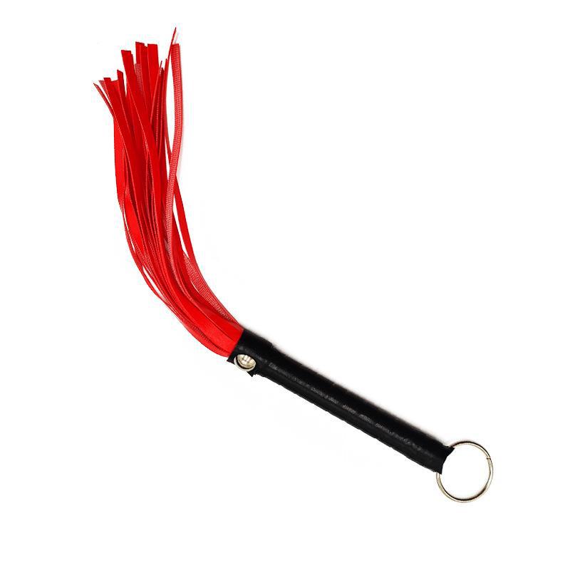 Кожаный кнут с кисточкой - секс-игрушка для взрослых пар