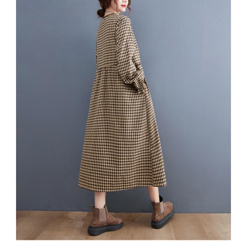 Korean Version of Wooden Ear Lace Plaid Dress Plus-size Women's Casual Dress