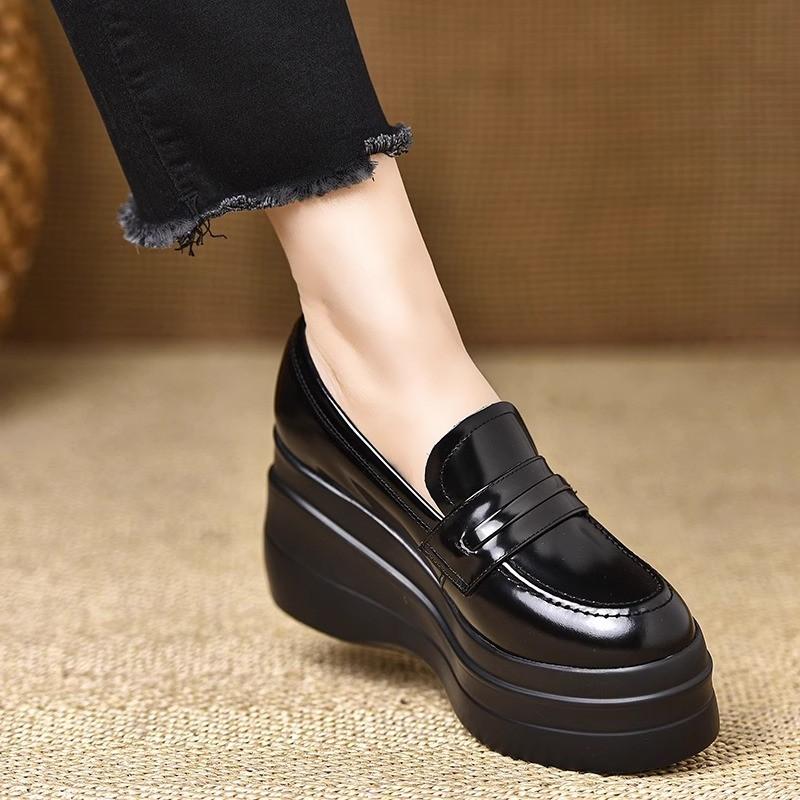 Новые ретро туфли на танкетке из маленькой кожи, с круглым носком, на небольшой платформе, увеличивающей рост, весенняя мода, лоферы на высоком каблуке из мягкой кожи