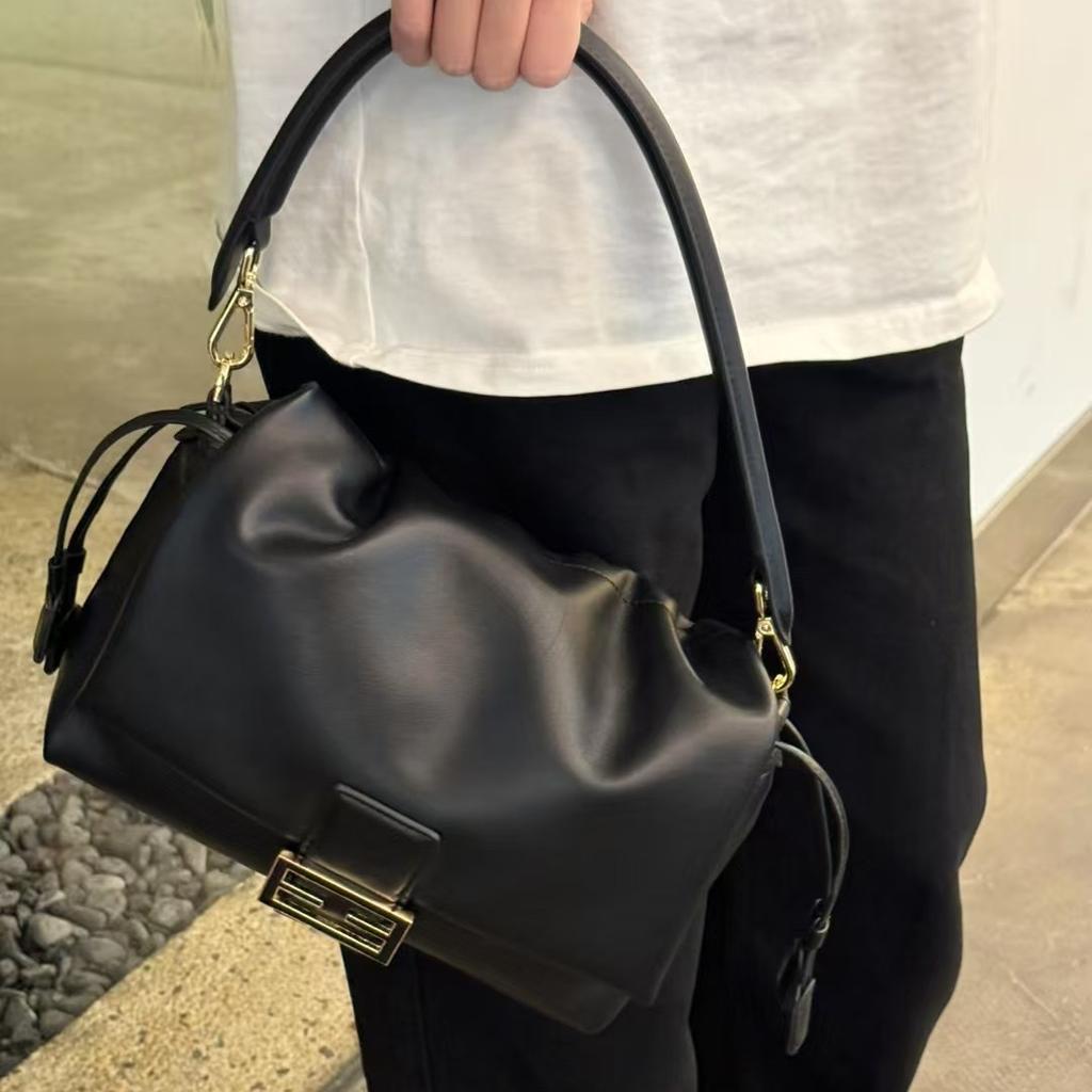 Ленивый стиль, новая сумка из овчины с завязками под мышкой для женщин, большая вместимость, мягкая кожаная универсальная кожаная сумка через плечо, сумка-тоут