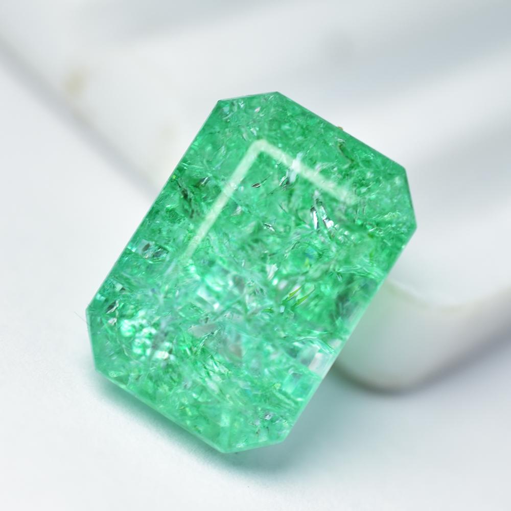 Natural Green Emerald Loose Gemstone 18.90 ct Emerald Cut for Jewelry Making and Gem Collections