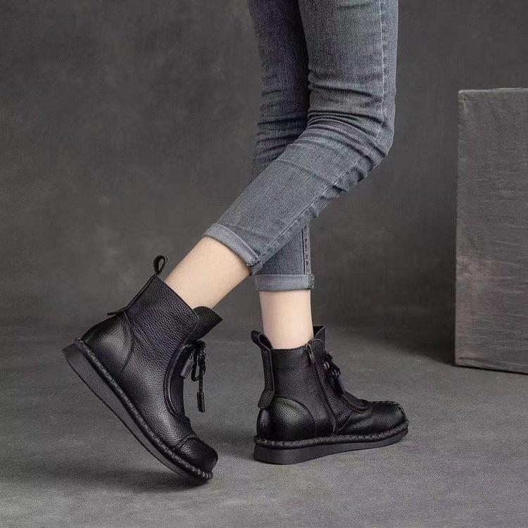 New Autumn and Winter Styles of Flat Shoes, Ankle Boots, Women's Shoes, Soft-soled, Versatile and Retro Fleece Boots