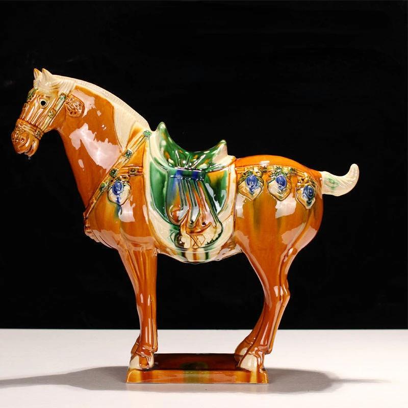 1pcs Trio-colored Glazed Pottery of the Tang Dynasty Ceramic Souvenirs Horse Craft Gifts Living Room Decoration Home Decorations