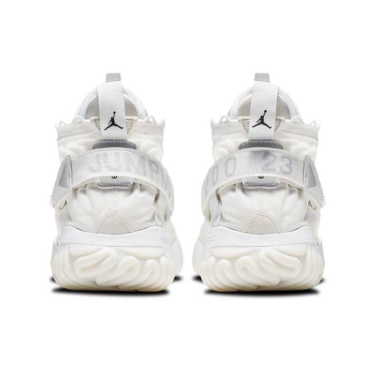 Кроссовки унисекс Air Jordan Proto React Triple White Белый-Белый BV1654-101