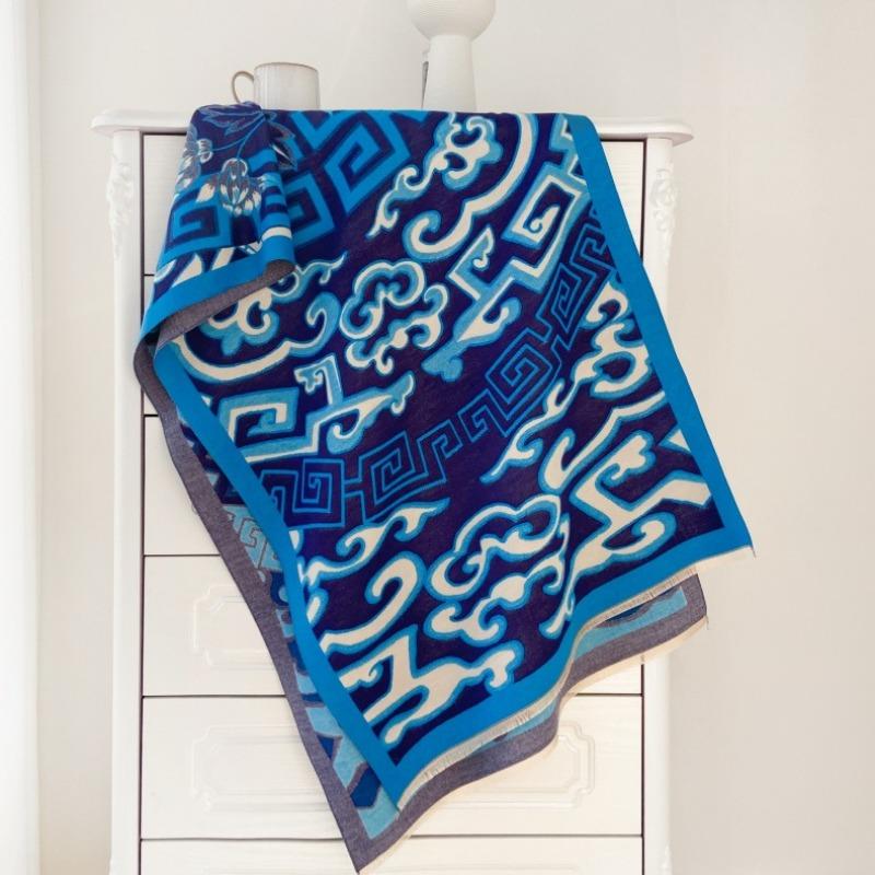 Winter Double-sided Jacquard Imitation Cashmere Shawl Women's New Fashion Versatile Retro Scarf Student Thickened Warm Scarf