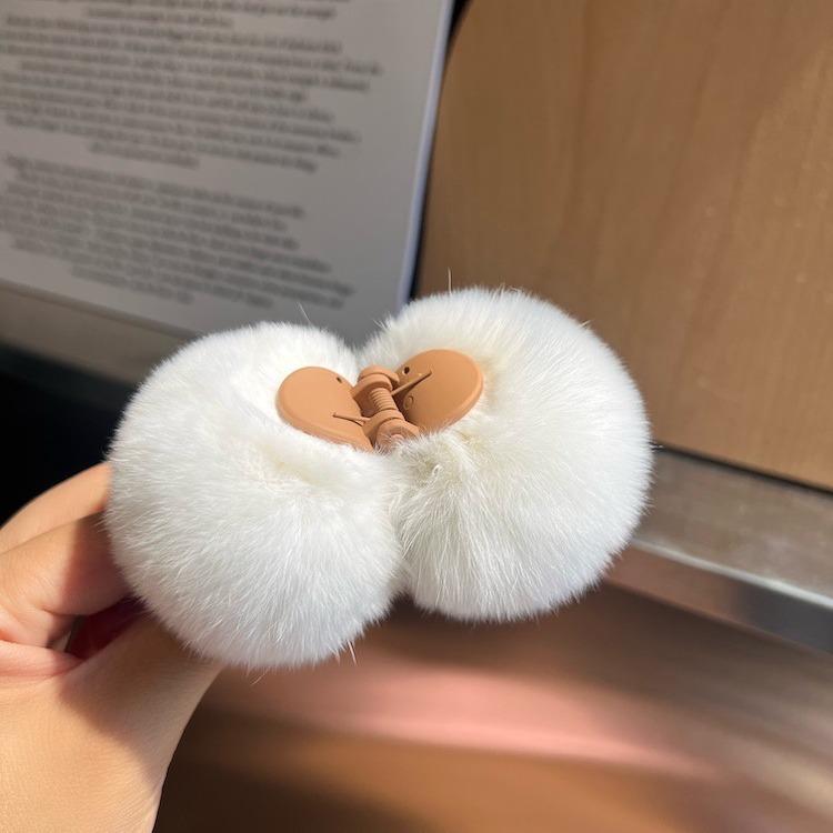 Autumn Winter Plastic Ball Grab Clip Large Plush Hairpin Back Head Shark Clip Hair Accessories 10cm European American Style New