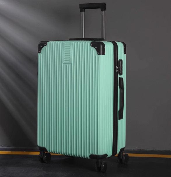 2024 28-Inch Sturdy Travel Suitcase with Combination Lock - Lightweight and Durable for Men and Women