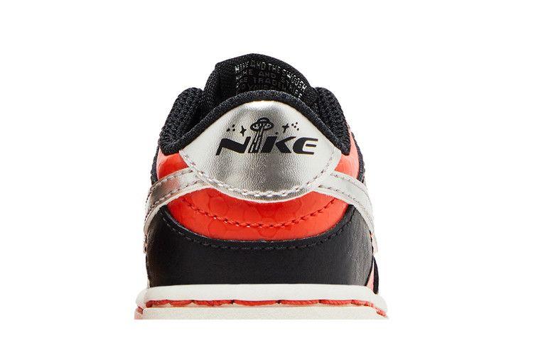 Kids' Sneakers Nike Dunk Low SE Martian (TD) Black/Picante Red/Summit White/Metallic Silver