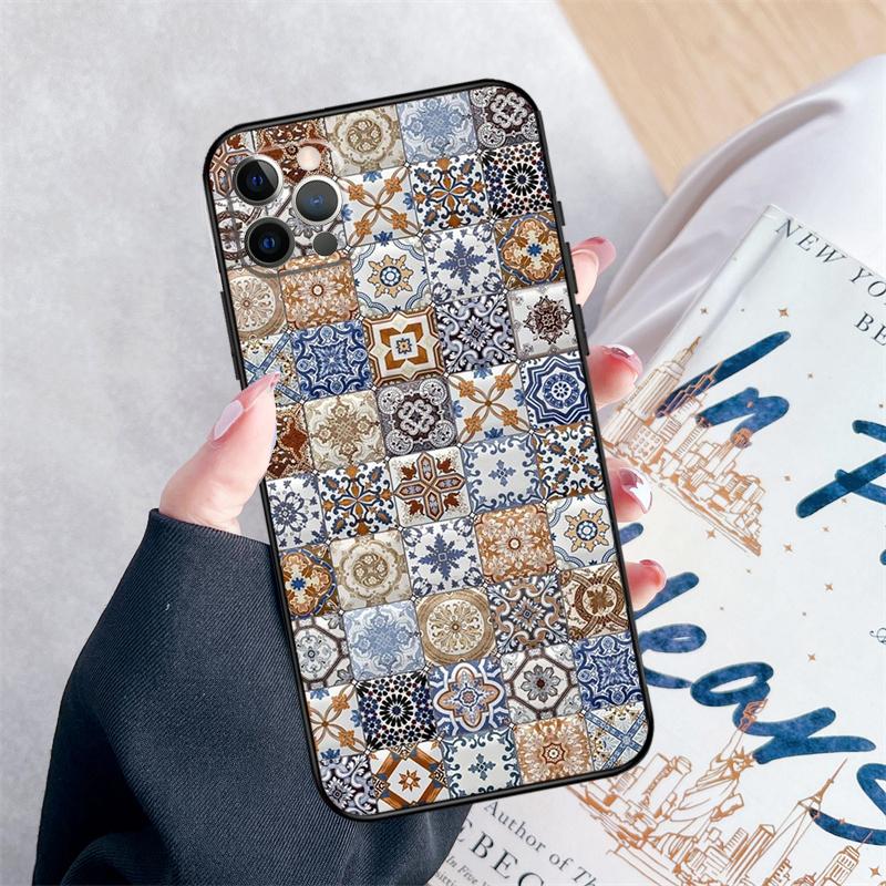 Boho Tile Mosaic Aesthetic Phone Case For iPhone 16 Pro Max 11 12 13 Mini 14 15 Pro Max XR 15 16 Plus 16e Cover Coque