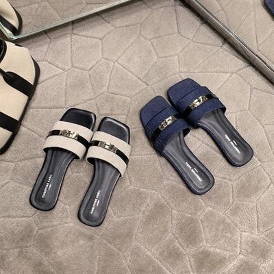 Женская обувь – Сандалии