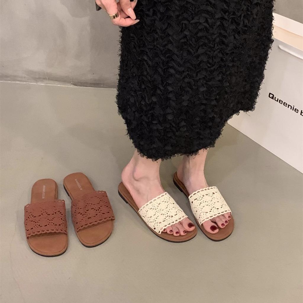 Retro Vacation Wind Beach Shoes One Word Cool Slippers Women's Shoes Wear 2025 New Summer Flat Roman Sandals