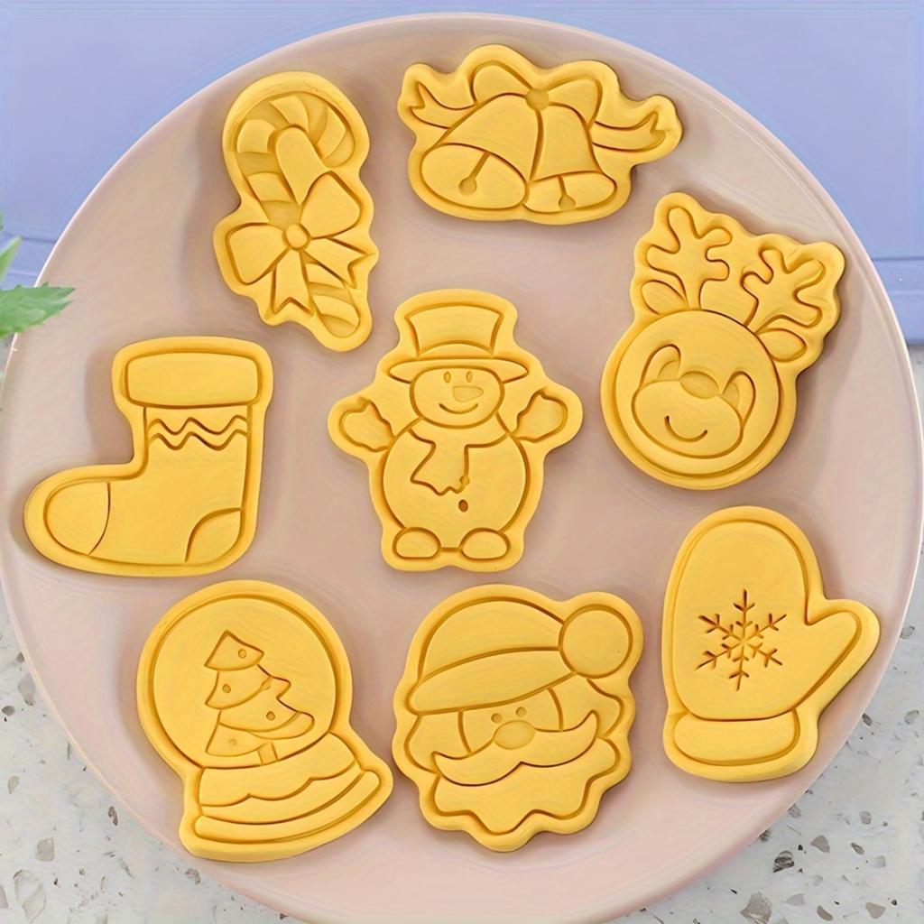 8 Piece Christmas Cookie Cutter Set with Stamps, Plastic Biscuit Cutters with Santa, Reindeer, Snowflake, Candy Cane, Glove.