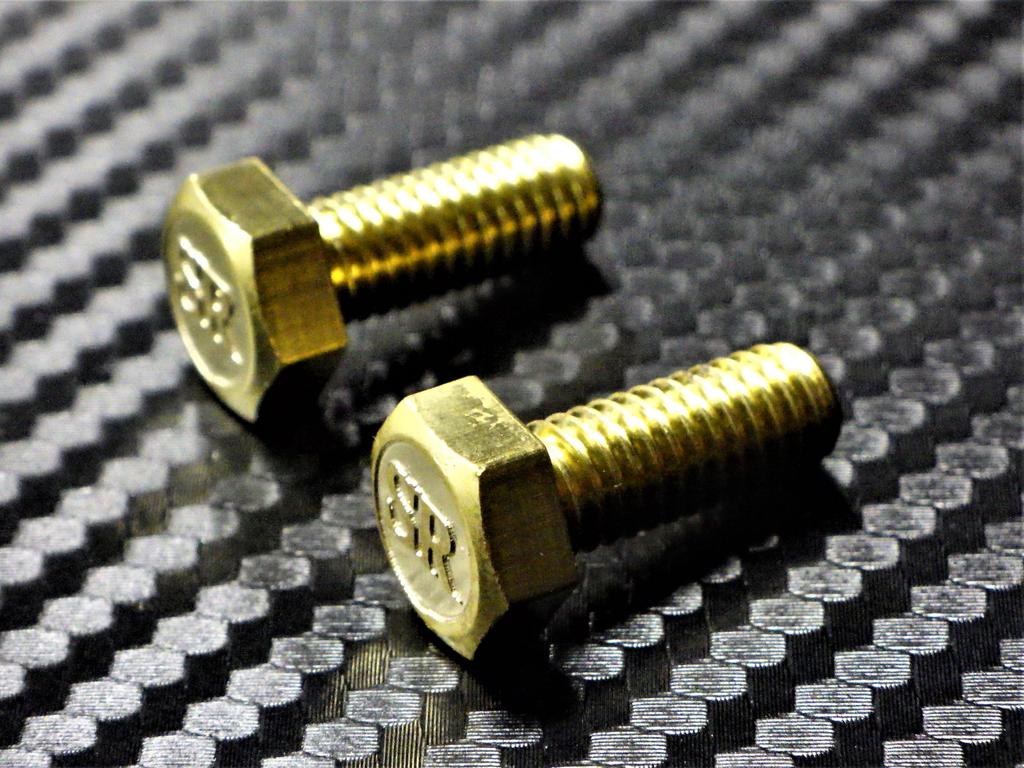 QC-12 SR SR400 SR500 SR125 Custom Parts Engraved Brass Number Bolts M6x15mm 2pcs