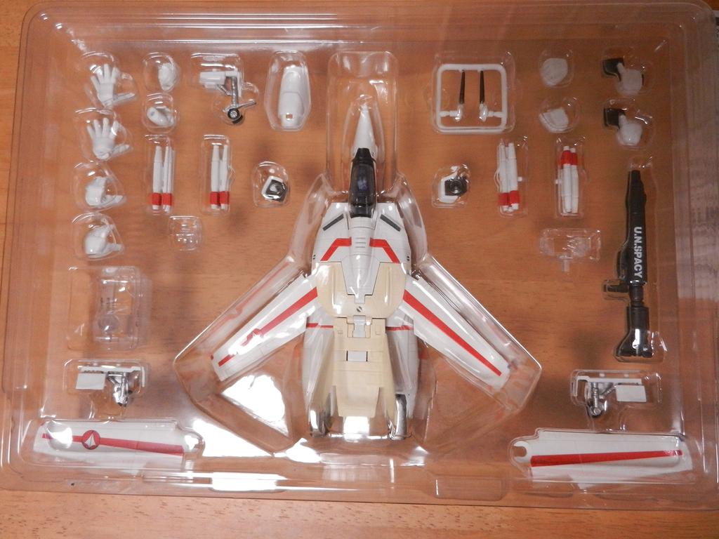 TAMASHII NATIONS VF Валькирия HI-METAL VF-1J (Ичидзё Хикаруки)