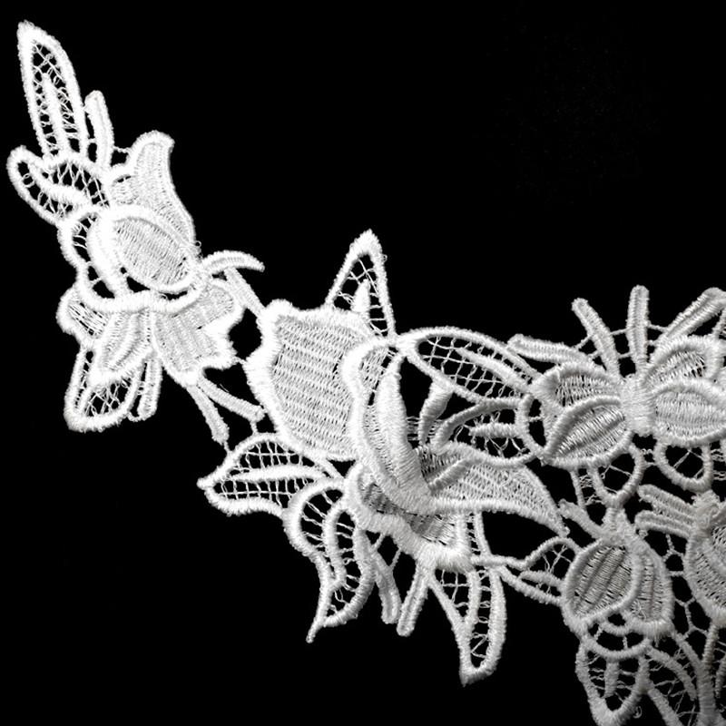 2PCS Water-soluble Lace Embroidery Polyester Silk Hollowed Out Corsage Collar Fake Collar DIY Clothing Handmade Accessories