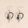 Серьги-шармы в форме кошачьего сердца, модные, универсальные, 1 пара, модные, черно-белые, трендовые