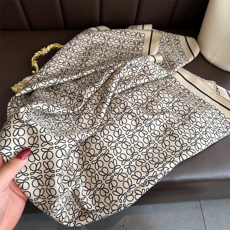 90 * 90cm New Twill Silk Simple Sun Protection Warm Large Square Scarf Shawl Headscarf For Women