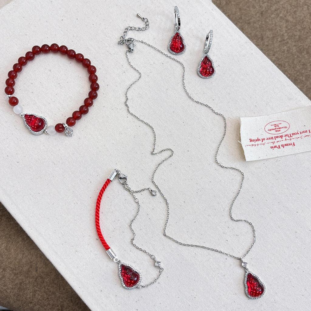 2024 Red Agate Gourd Pendant Necklace & Bracelet Set – High-End Design