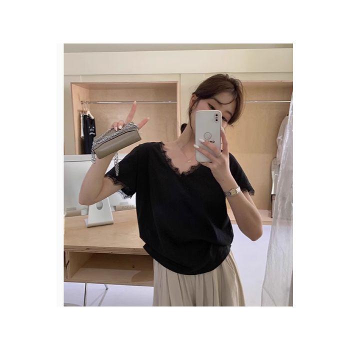 Женская летняя футболка из бамбукового хлопка с V-образным вырезом и кружевной отделкой - Корейский стиль, свободный крой, топ, молодёжный