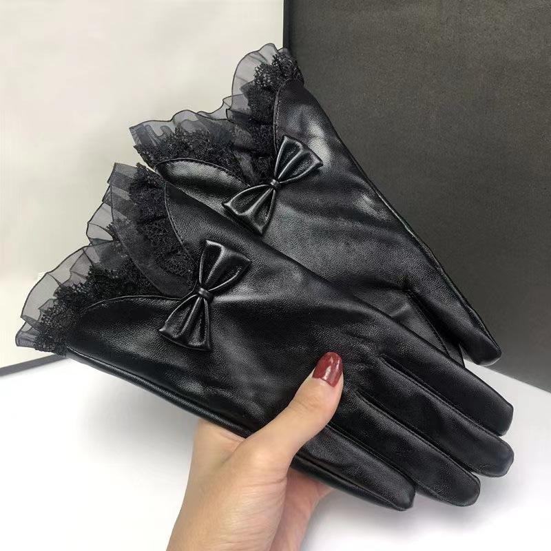Ladies' Gloves with Bow Lace and Velvet Faux Leather Touch Screen Warm and Windproof PU Leather Gloves Simple and Elegant