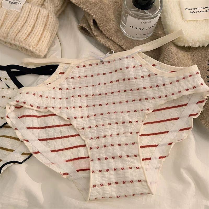 Japanese Striped Hollow Underwear for Girls Pure Cotton Cotton Crotch Antibacterial Autumn and Winter Sexy Triangle Underwear