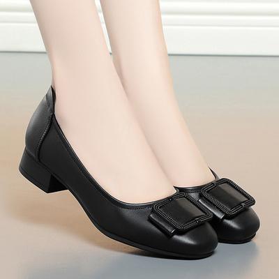 Модные весенние новые мягкие кожаные женские туфли на мягкой подошве с низким каблуком, удобные повседневные туфли с круглым носком, офисные туфли на среднем каблуке