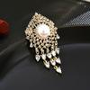 Senior Brooches Flower Leaf Brooch Pins for Women Suit Pendant Fashion Brooches Jewelry