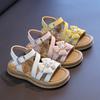 Босоножки для девочек однотонные универсальные детские туфли принцессы с милыми цветами 2025 лето новая детская пляжная обувь с открытым носком на мягкой подошве