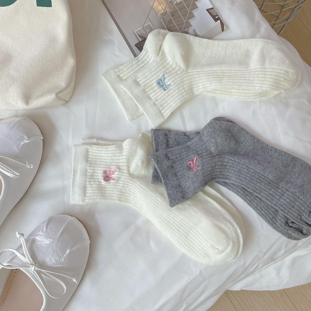 Boneless Short Tube Embroidered Bow Socks Summer Ultra-Thin Vertical Strip Breathable Ballet Socks Socks
