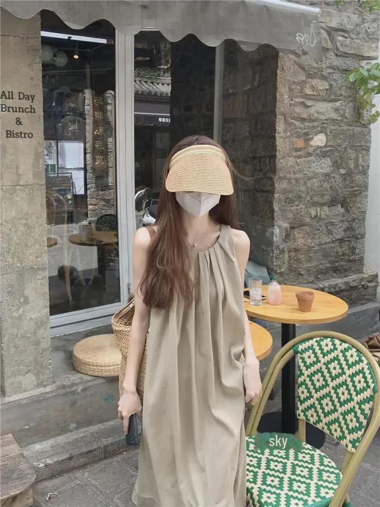 Женское летнее платье без рукавов в корейском стиле белого цвета для похудения
