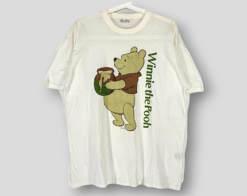 Vintage 90s Winnie the Pooh T-Shirt collectible Disney bear character cartoon tee single stitch white Medium