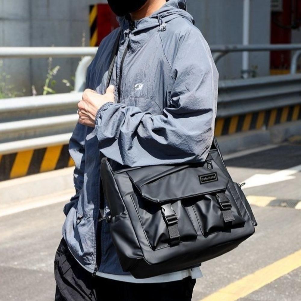 Japanese Style Nylon Postman Bag Large Capacity Casual Messenger Bag Men Crossbody Bag Outdoor