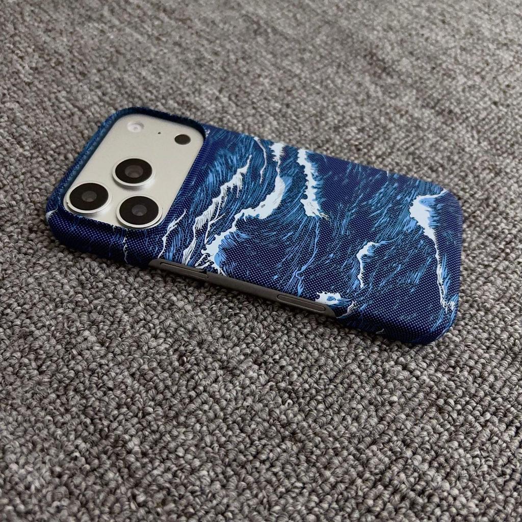 Магнитный ультратонкий ПК-кейс из углеродного волокна для iPhone 17 Pro Max - Дизайн с полуоберткой, деколь