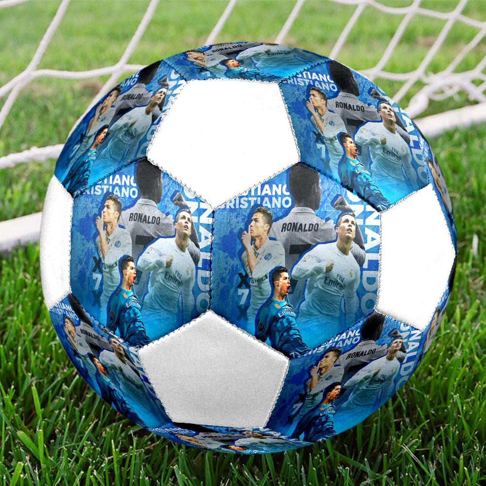 Футбольный мяч Cristiano Ronaldo, размер 5, разноцветный, подходит для всех возрастов, сшит машинным швом, материал ПВХ, соревновательного качества, прочный и с высоким отскоком