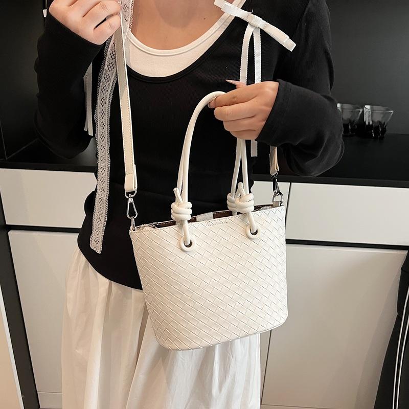 Bag Women's New Fashion Versatile Messenger Bag Casual Shoulder Bag