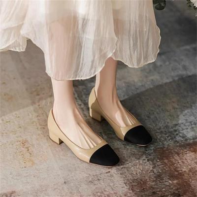 Французский темперамент с юбкой, туфли-лодочки на толстом каблуке в стиле маленького аромата для женской коллекции 2025 нового лета, универсальная обувь для ношения на улице, туфли на высоком каблуке
