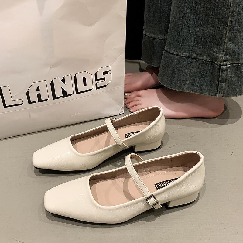 Туфли Мэри Джейн Женские Весна 2025 Новые Заклинание Серебро Квадратный Носок Толстый Каблук Легкий Вырез Одинарные Туфли Универсальные Высокие Каблуки Женские